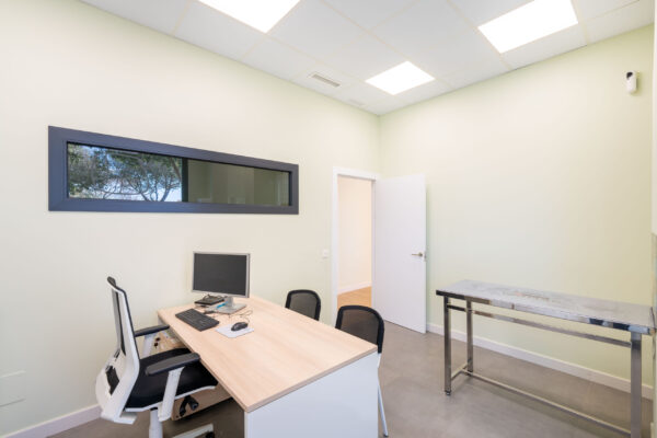 clinica-veterinaria-vega-de-aca-masstudio-arquitectura-07
