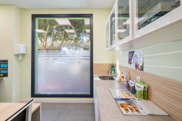 clinica-veterinaria-vega-de-aca-masstudio-arquitectura-08