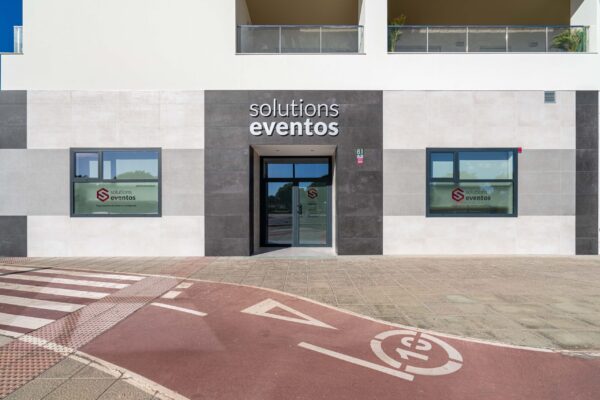 oficina-grupo-solutions-masstudio-arquitectura-02