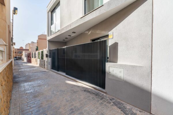 vivienda-unifamiliar-adosada-retamar-masstudio-arquitectura-01