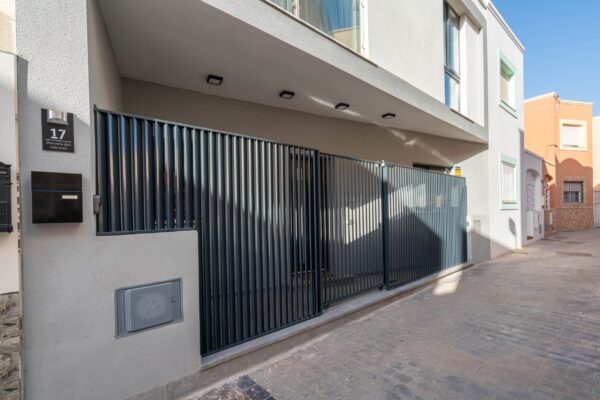 vivienda-unifamiliar-adosada-retamar-masstudio-arquitectura-02